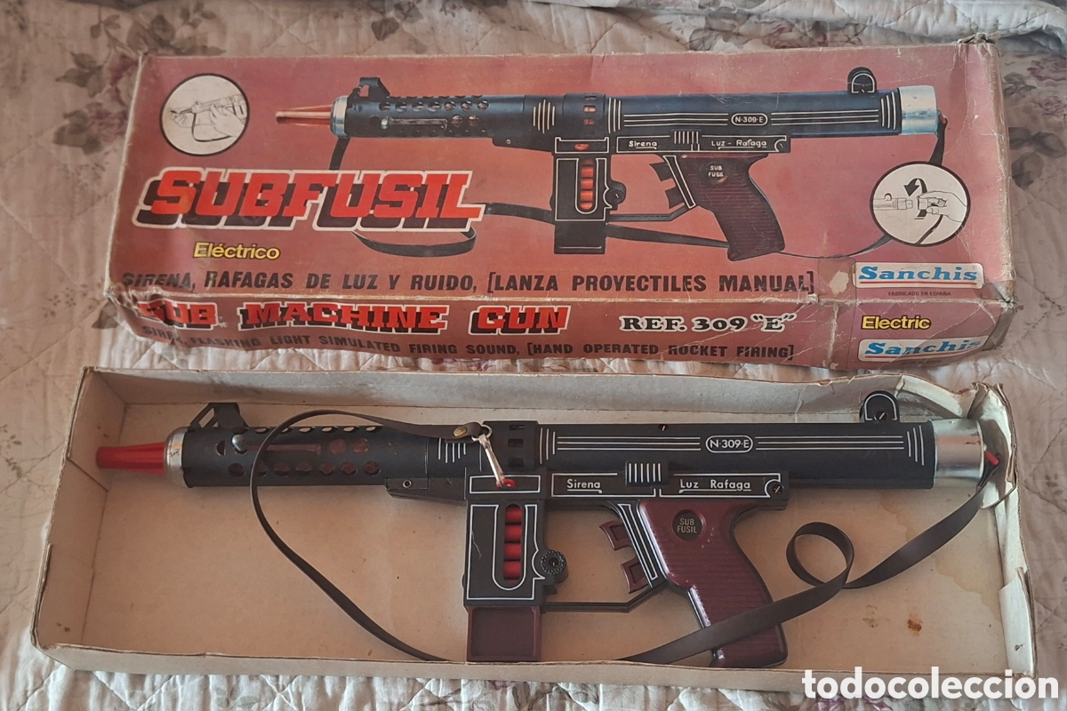 Juguetes antiguos y juegos de colecci&oacute;n: Subfusil sanchis juguete antiguo funciona