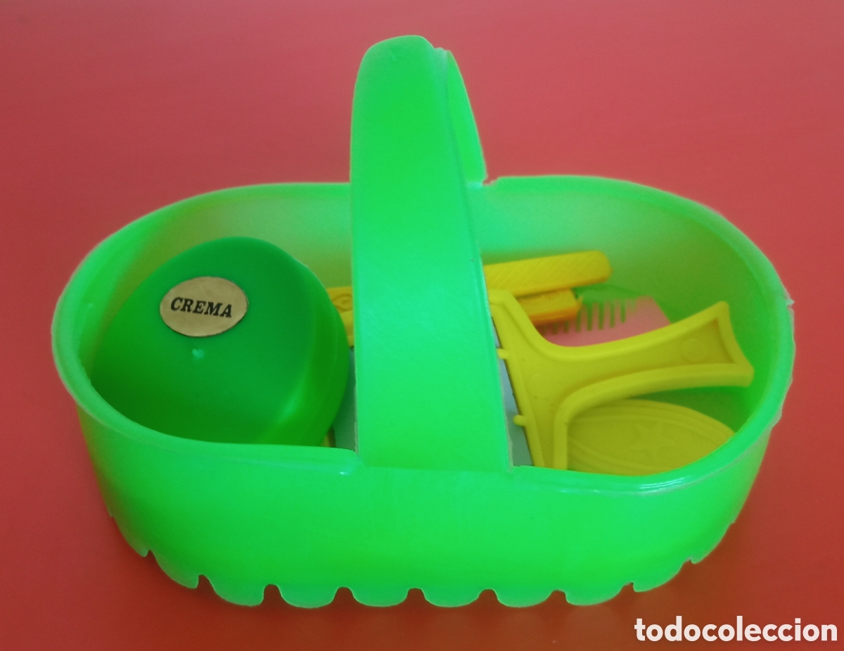 Juguetes antiguos y juegos de colecci&oacute;n: MINI CESTA ASEO.MAGDA 70'S.NUEVA.
