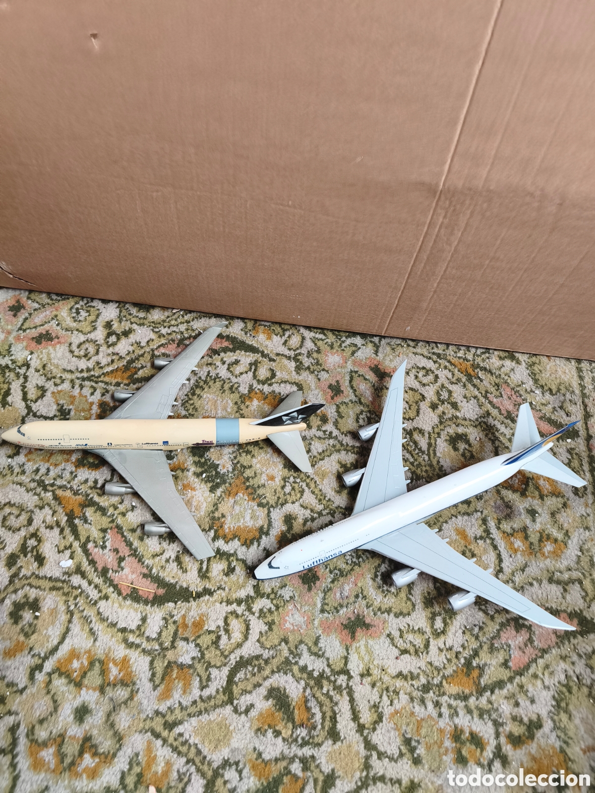 Juguetes antiguos y juegos de colecci&oacute;n: Lote 2 Maquetas de Avi&oacute;n Boeing 747 (Lufthansa + Vintage para restaurar)