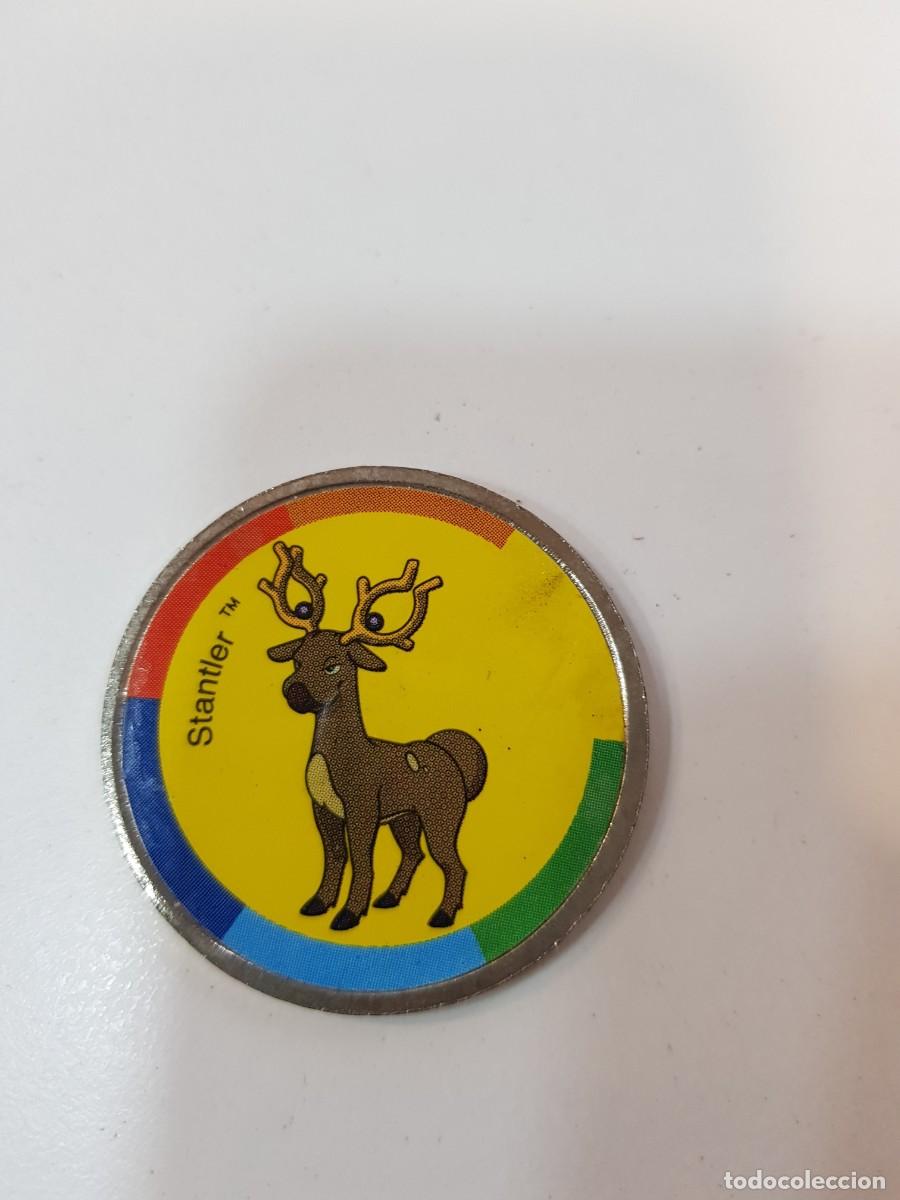 Juguetes antiguos y juegos de colecci&oacute;n: Moneda metalica tipo tazo Pokemon 2001 Stantler