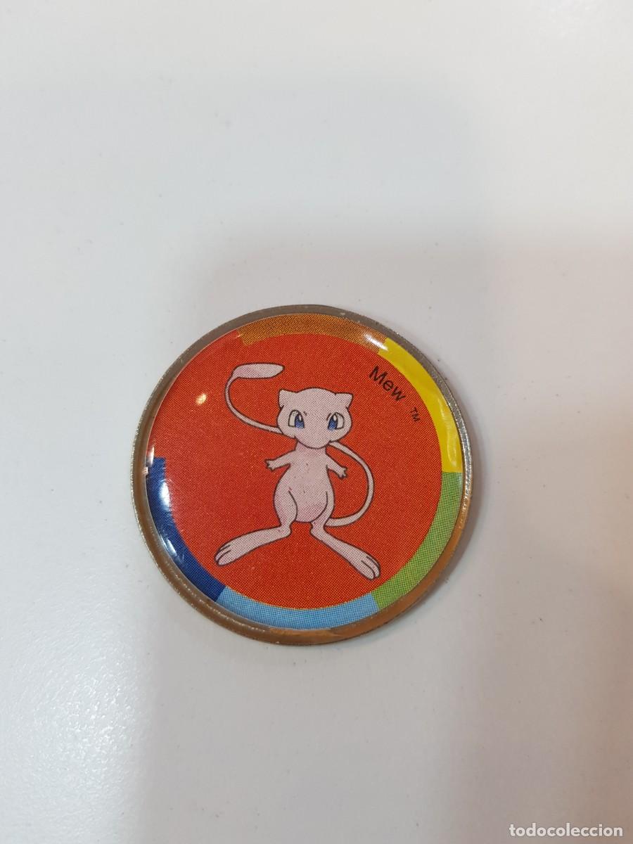 Juguetes antiguos y juegos de colecci&oacute;n: Moneda metalica tipo tazo Pokemon 2001 Mew