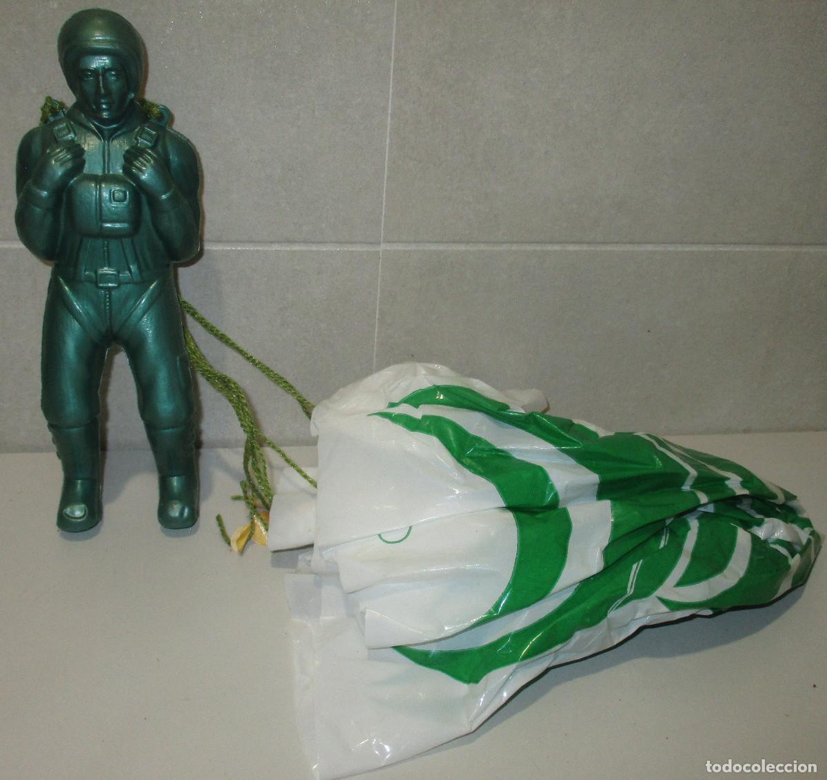 Juguetes antiguos y juegos de colecci&oacute;n: Paracaidista pl&aacute;stico inflado, 20cm., juguetes DOMINGO, kiosco, baratija, nuevo