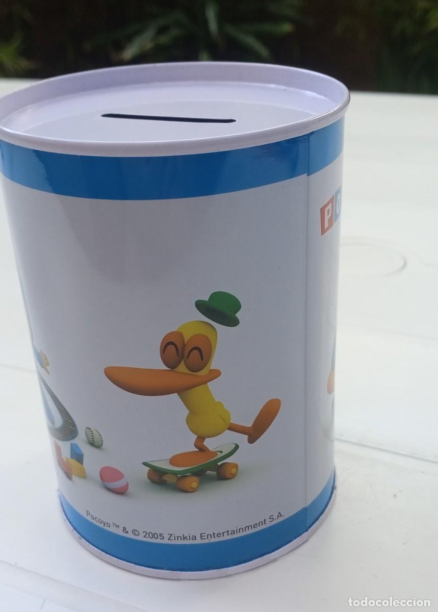 Juguetes antiguos y juegos de colecci&oacute;n: POCOYO hucha cubilete de metal NUEVA Bresson