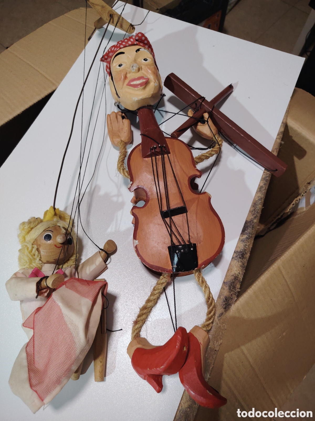 Juguetes antiguos y juegos de colecci&oacute;n: 2 marionetas antiguas de msdera