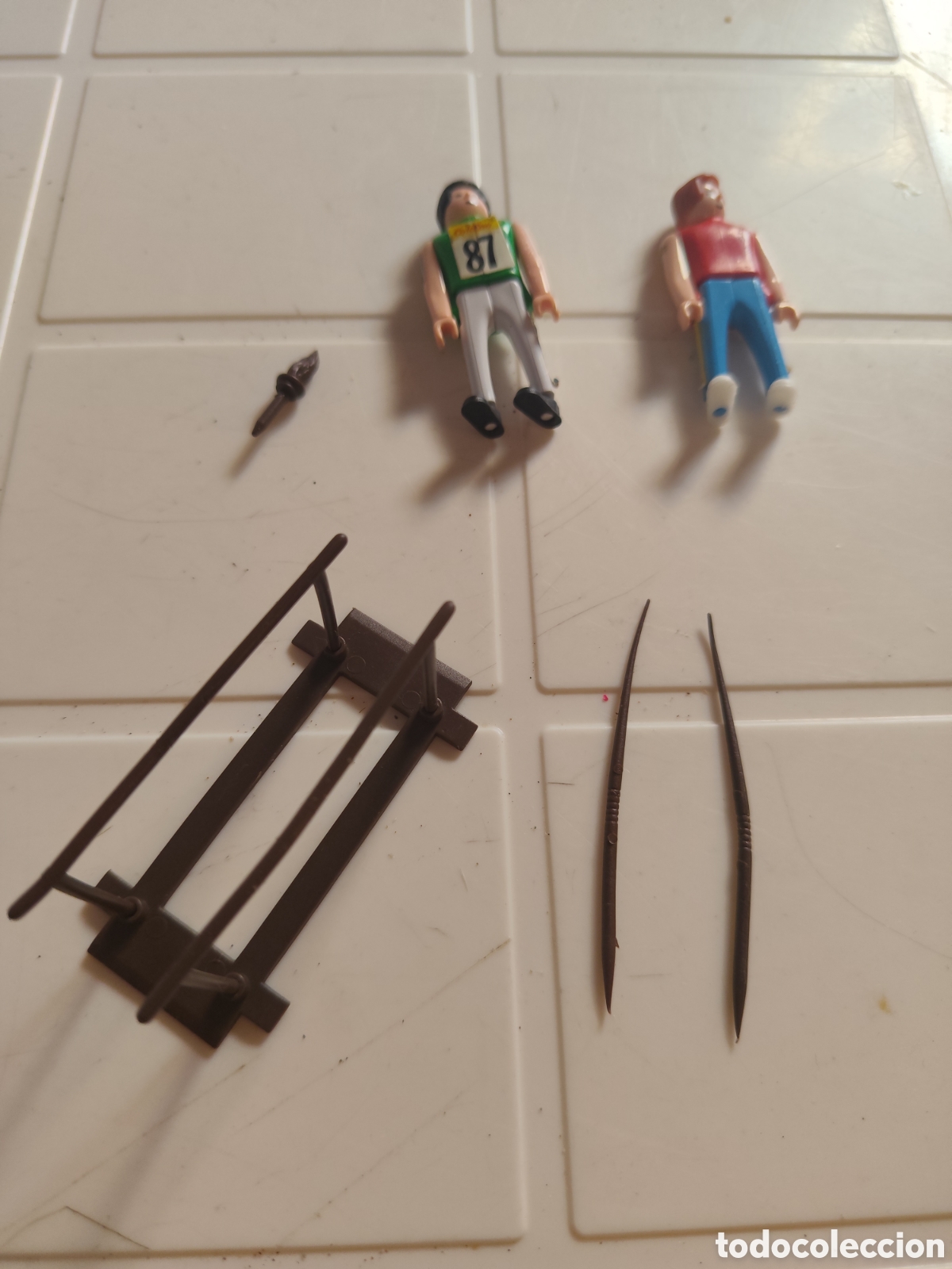 Juguetes antiguos y juegos de colecci&oacute;n: Lote Playmobil Olimpiadas Colacao