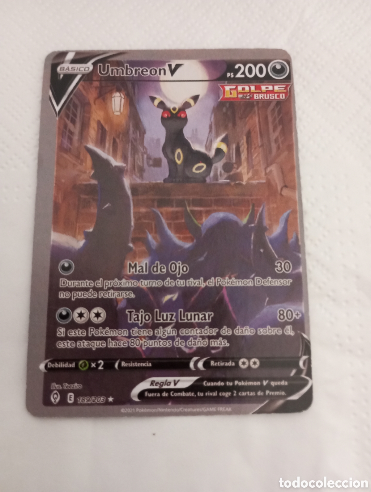 Juguetes antiguos y juegos de colecci&oacute;n: Carta umbreonV ps 200 189/203 versi&oacute;n full art