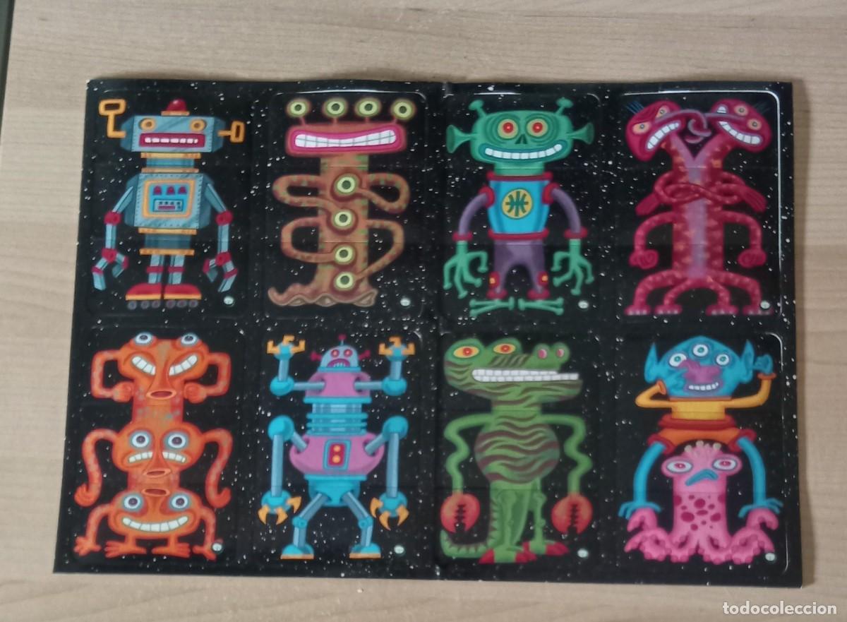Juguetes antiguos y juegos de colecci&oacute;n: 8 cromos de plastico de extraterrestres