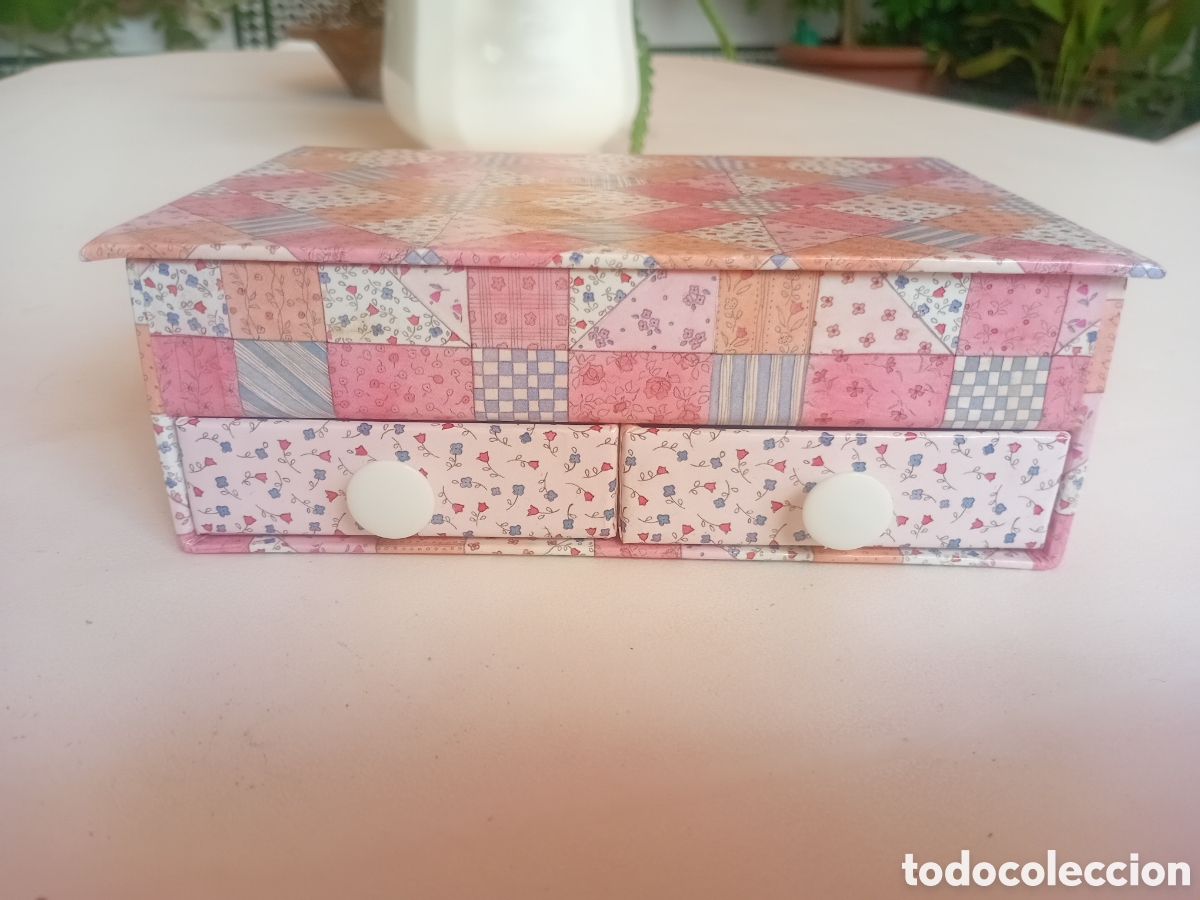 Juguetes antiguos y juegos de colecci&oacute;n: Joyero infantil en muy buen estado