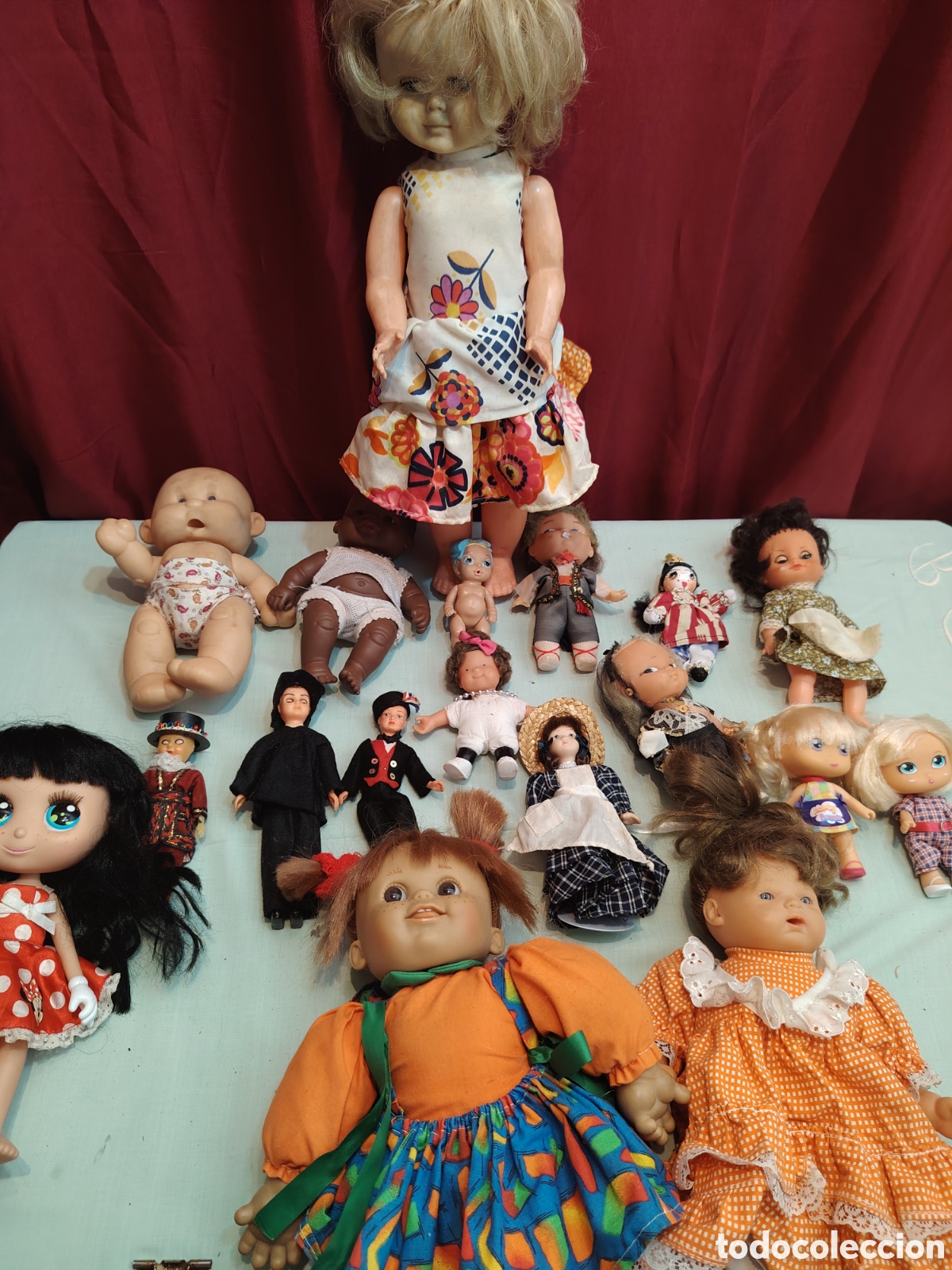 Antique Toys and Collectible Games: Gran lote de mu&ntilde;ecas antiguas