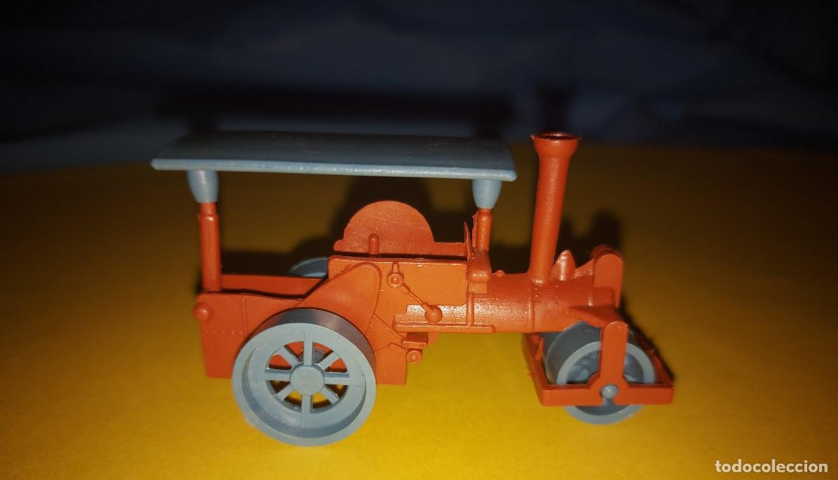 Juguetes antiguos y juegos de colecci&oacute;n: APISONADORA DE PL&Aacute;STICO / 70'S