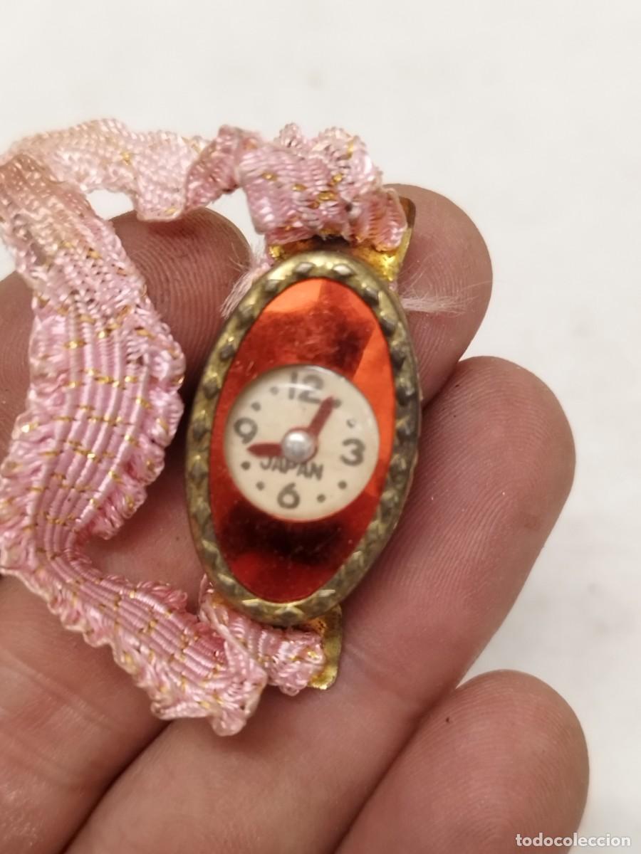 Juguetes antiguos y juegos de colecci&oacute;n: Antiguo reloj de pulsera de juguete de hojalata. Japon&eacute;s, a restaurar.