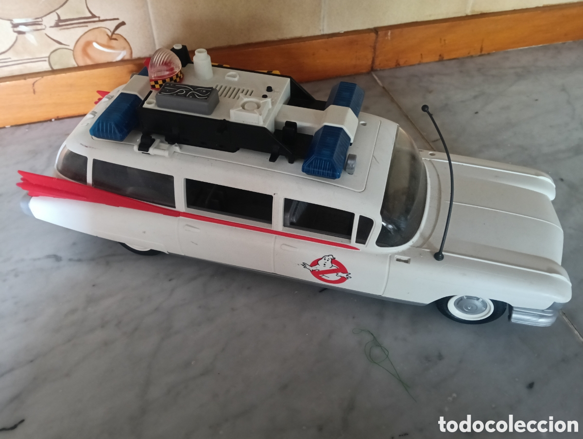 Juguetes antiguos y juegos de colecci&oacute;n: ECTO-1 ( COCHE DE LOS CAZAFANTASMAS )