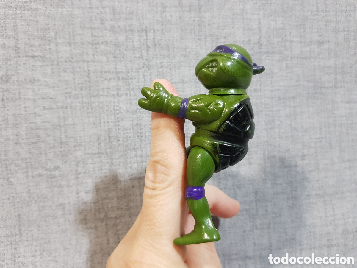 Juguetes antiguos y juegos de colecci&oacute;n: PINZA CLIP TORTUGA NINJA TMNT DONATELLO. GOMA. AGARRE TIPO PITIPINZAS, VIRIKIKIS, MONCHHICHI.
