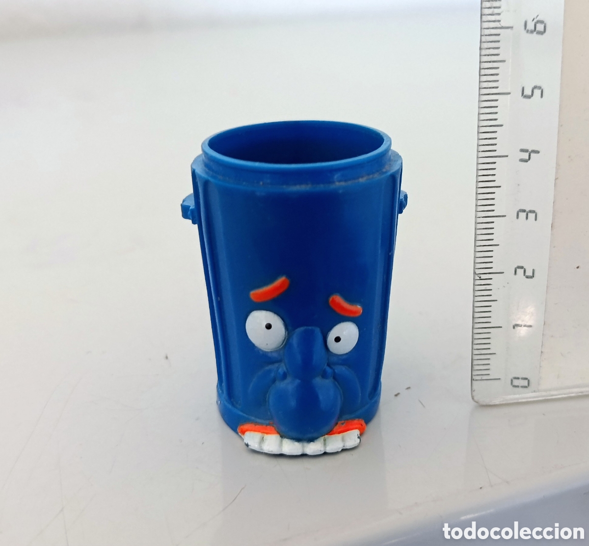 Juguetes antiguos y juegos de colecci&oacute;n: Skifidol cubo basura bid&oacute;n mu&ntilde;eco monstruo figura