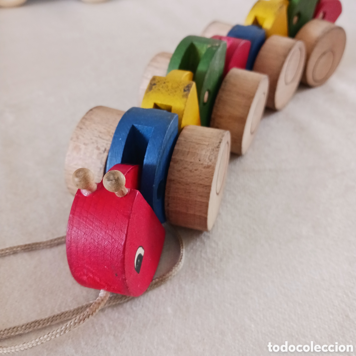 Juguetes antiguos y juegos de colecci&oacute;n: Gusano articulado de madera