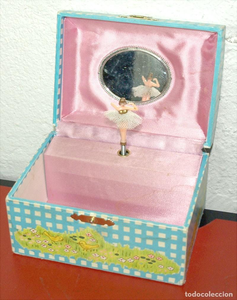 Juguetes antiguos y juegos de colecci&oacute;n: -- Caja de m&uacute;sica --