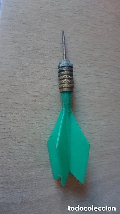 Juguetes antiguos y juegos de colecci&oacute;n: DARDO ANTIGUO VERDE A&Ntilde;OS 80 -TAMA&Ntilde;O PEQUE&Ntilde;O