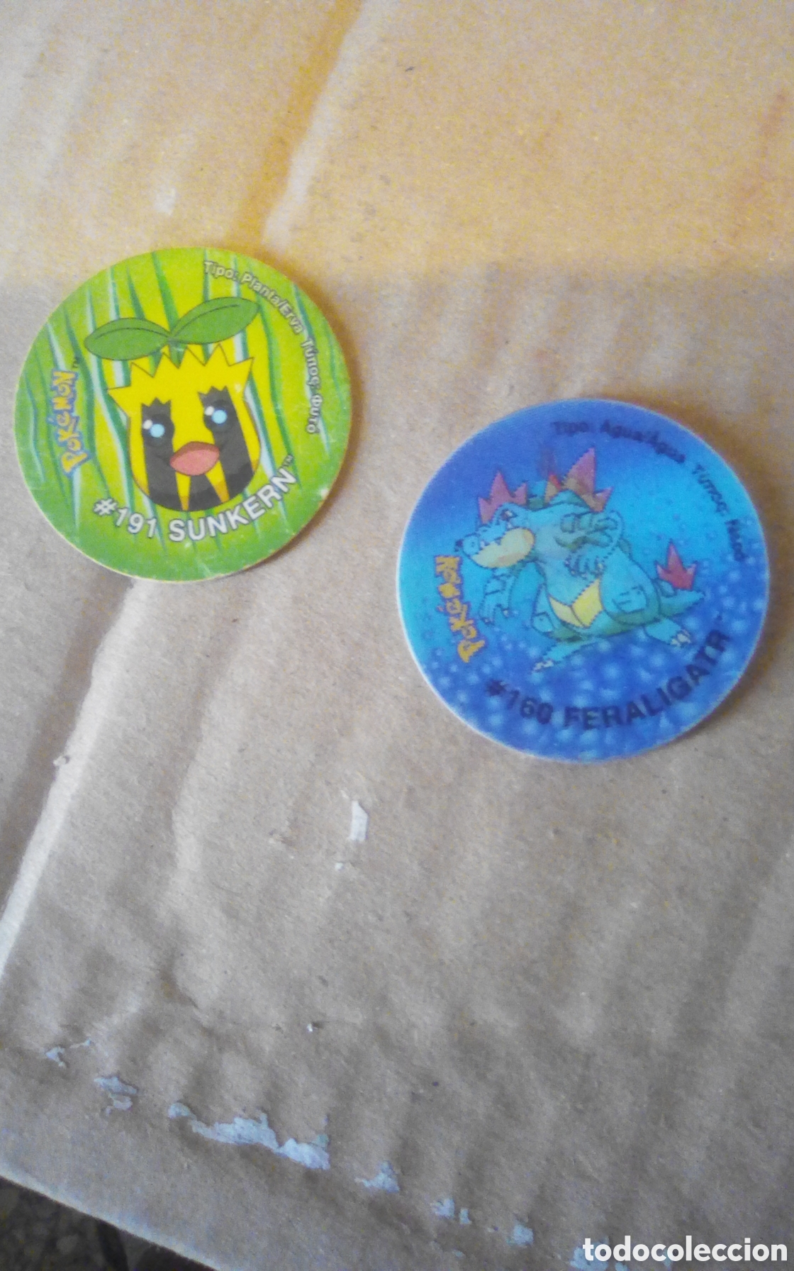 Juguetes antiguos y juegos de colecci&oacute;n: 2 Tazos Pok&eacute;mon Nintendo, 2001. N&deg; 191 Sunkern. Y el hologr&aacute;fico n&deg; 159 Feraligart, n&deg; 160 Croconaw.