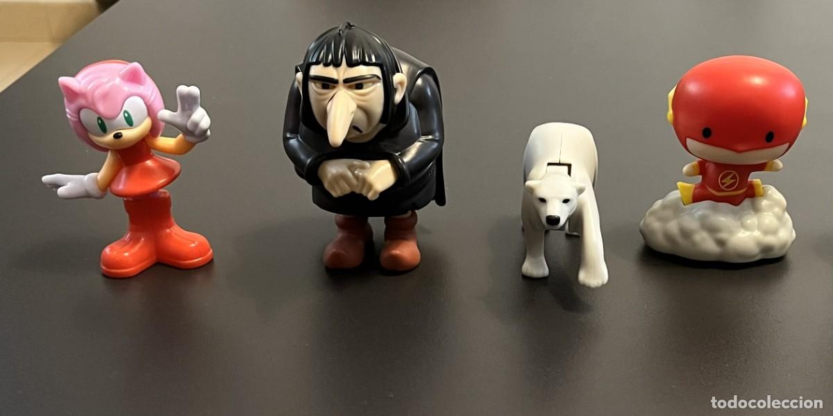 Juguetes antiguos y juegos de colecci&oacute;n: Lote 5 Figuras Sonic, Gargamel, DC