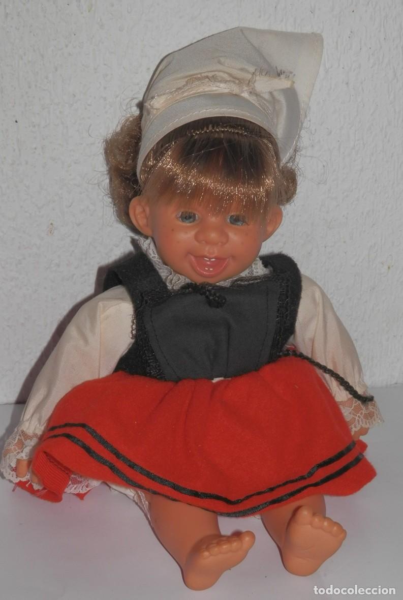 Juguetes antiguos y juegos de colecci&oacute;n: MU&Ntilde;ECO DE LA MARCA ROGEL