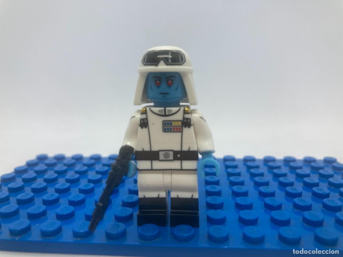 Juguetes antiguos y juegos de colecci&oacute;n: Minifiguras Star Wars Almirante Thrawn