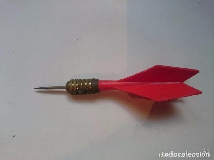 Juguetes antiguos y juegos de colecci&oacute;n: DARDO ANTIGUO ROJO A&Ntilde;OS 80 -TAMA&Ntilde;O PEQUE&Ntilde;O