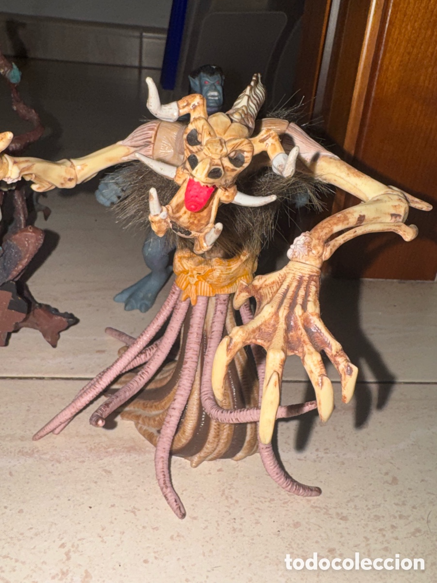 Juguetes antiguos y juegos de colecci&oacute;n: Lote Monstruos Vintage 90s (Street Sharks, Gargoyles, Villanos)