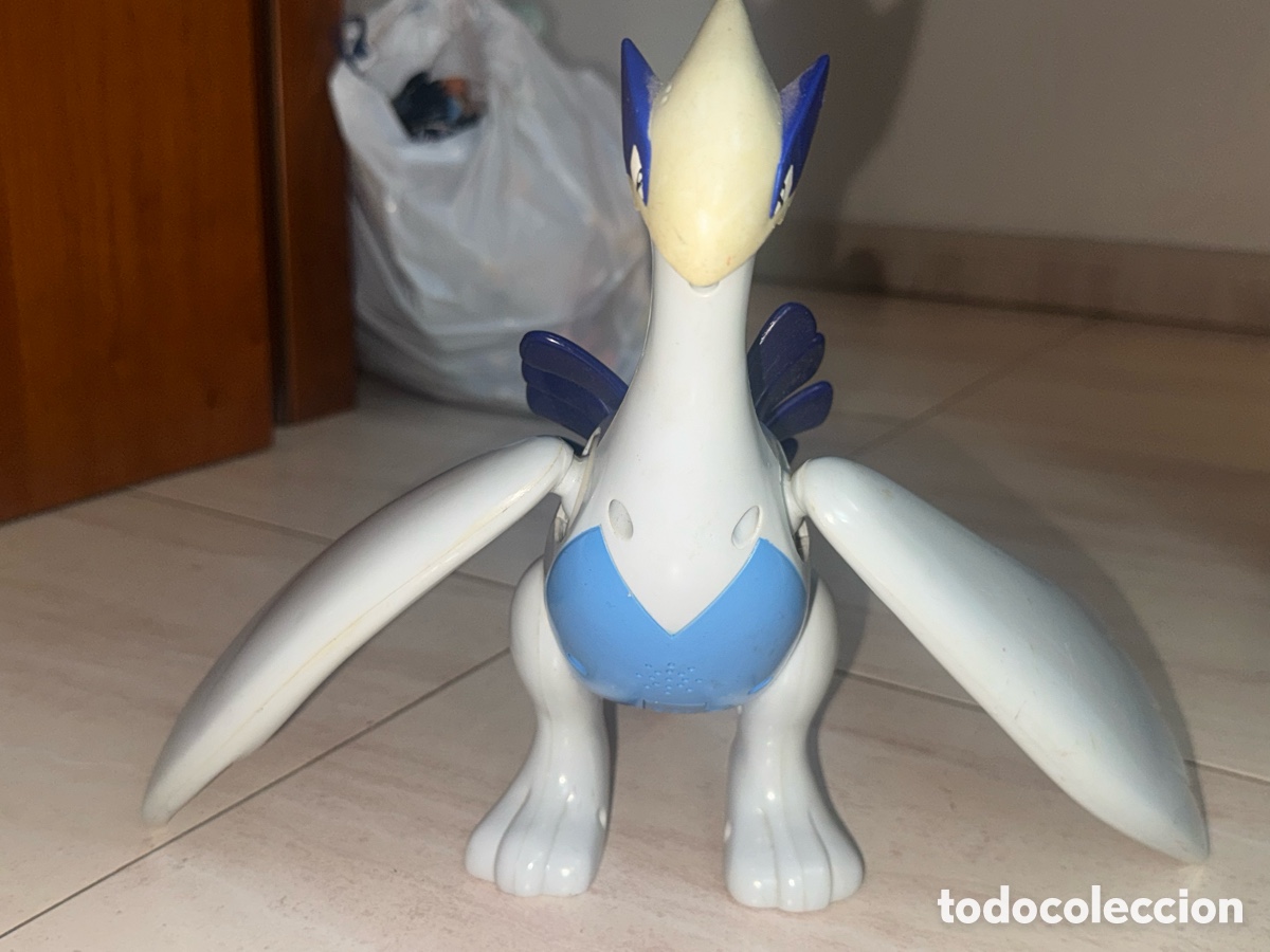 Juguetes antiguos y juegos de colecci&oacute;n: Pok&eacute;mon Lugia articulado y con sonido.