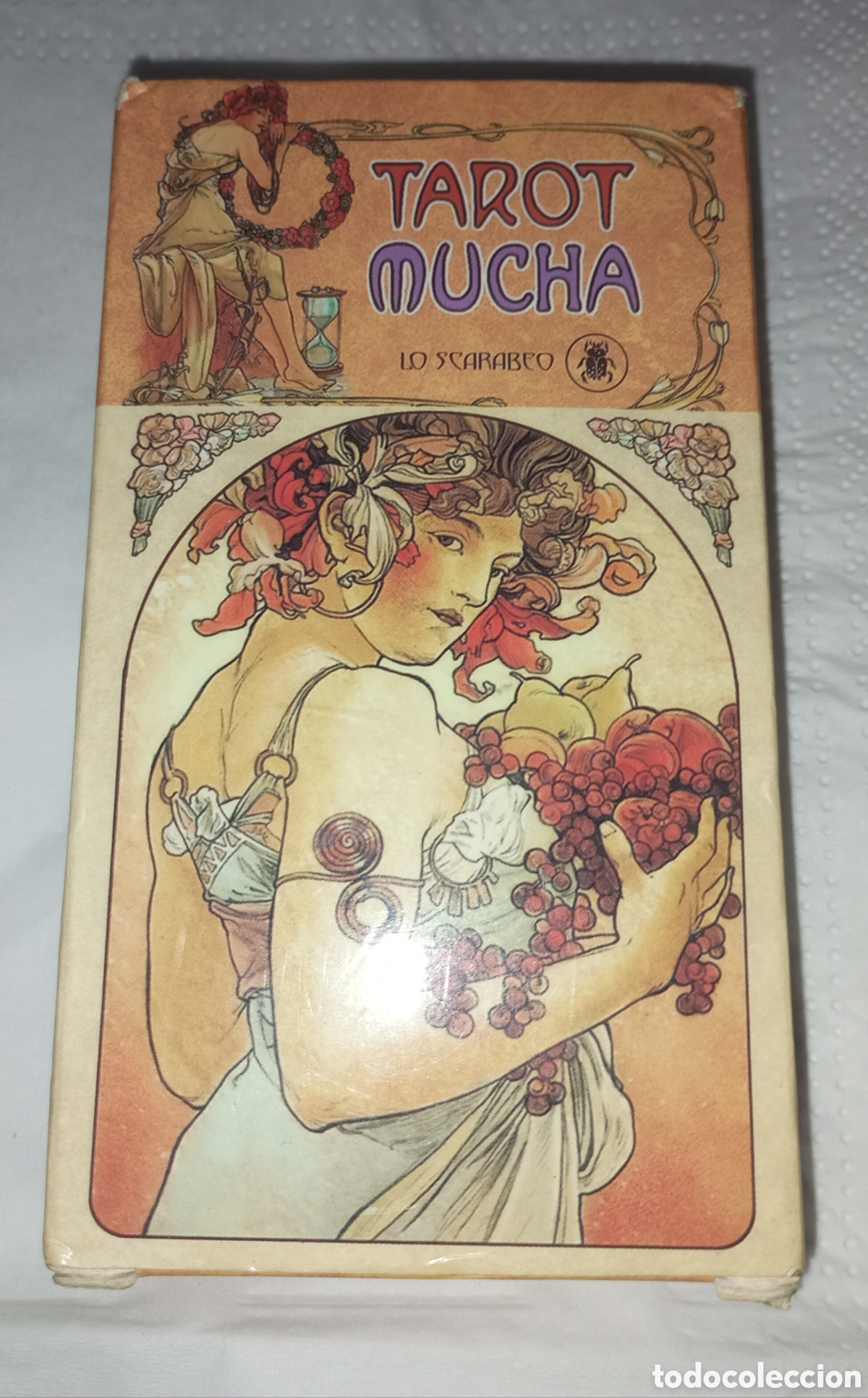 Juguetes antiguos y juegos de colecci&oacute;n: Tarot Mucha 78 cartas En buen estado