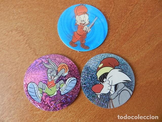 Juguetes antiguos y juegos de colecci&oacute;n: Lote 3 tazos loonazos boomer 28 Elmer Fudd hologr&aacute;fico tazo lenticular 58 y 82