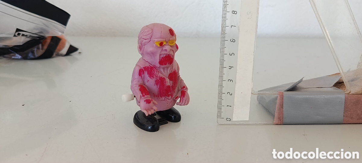 Juguetes antiguos y juegos de colecci&oacute;n: A cuerda zombie zombi figura mu&ntilde;eco Halloween horror wind Up