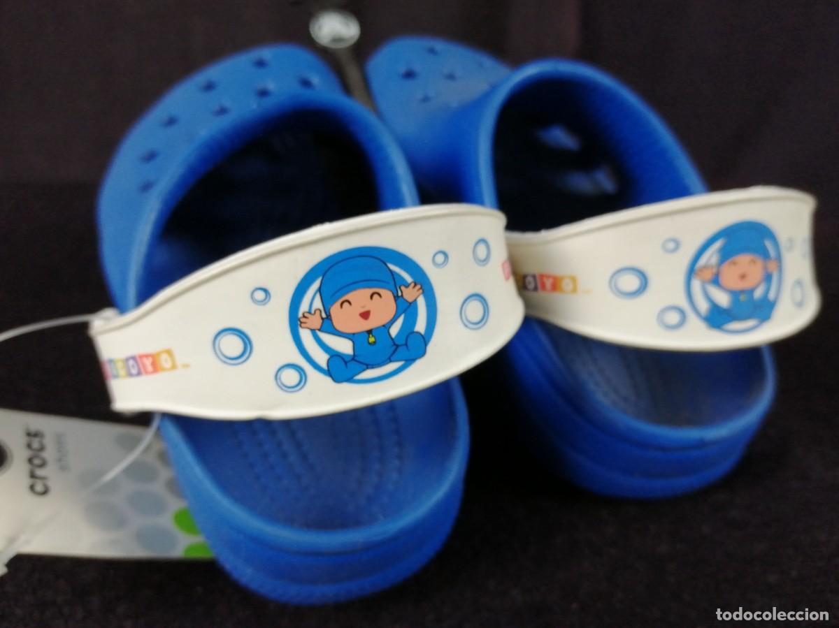 Juguetes antiguos y juegos de colecci&oacute;n: POCOYO CROCS SHOES Zuecos Sandalias NUEVAS