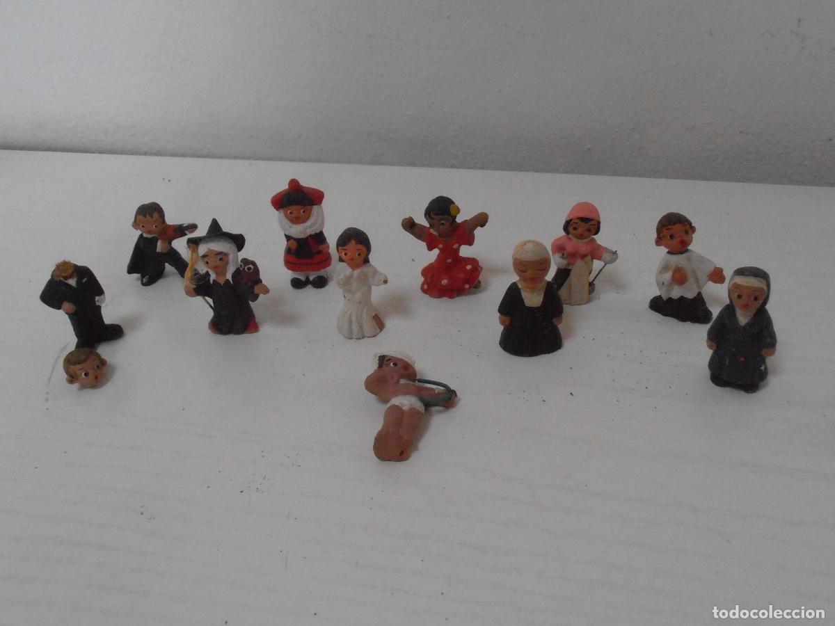 Juguetes antiguos y juegos de colecci&oacute;n: LOTE FIGURITAS PERSONAJES BARRO MINIATURA, V-24, A&Ntilde;OS 70