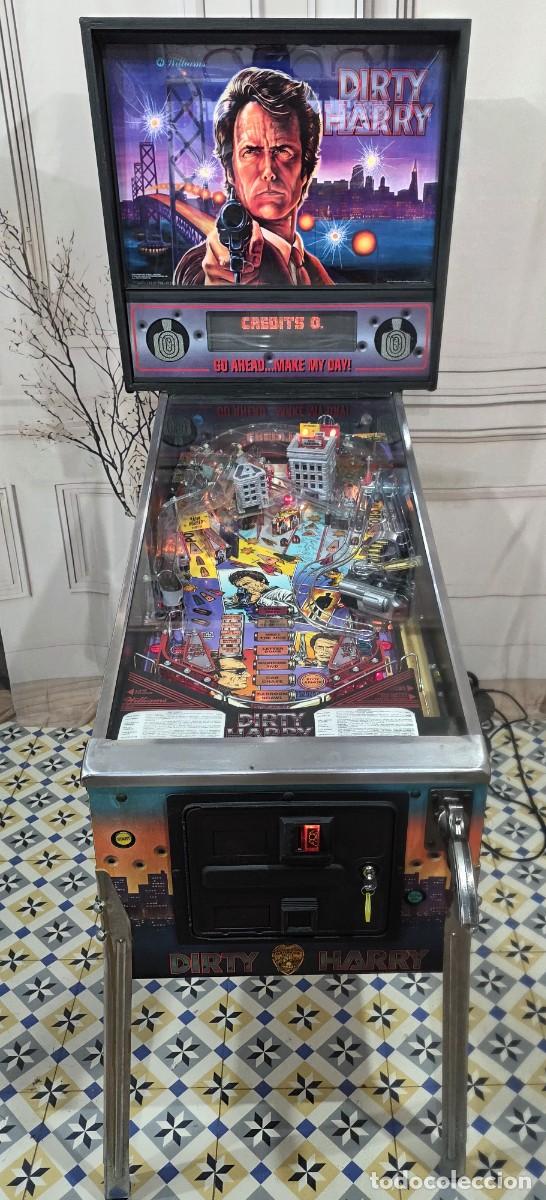 Juguetes antiguos y juegos de colecci&oacute;n: M&aacute;quina es el cl&aacute;sico pinball Dirty Harry lanzado por Williams en 1995, dise&ntilde;ado por Barry Oursler