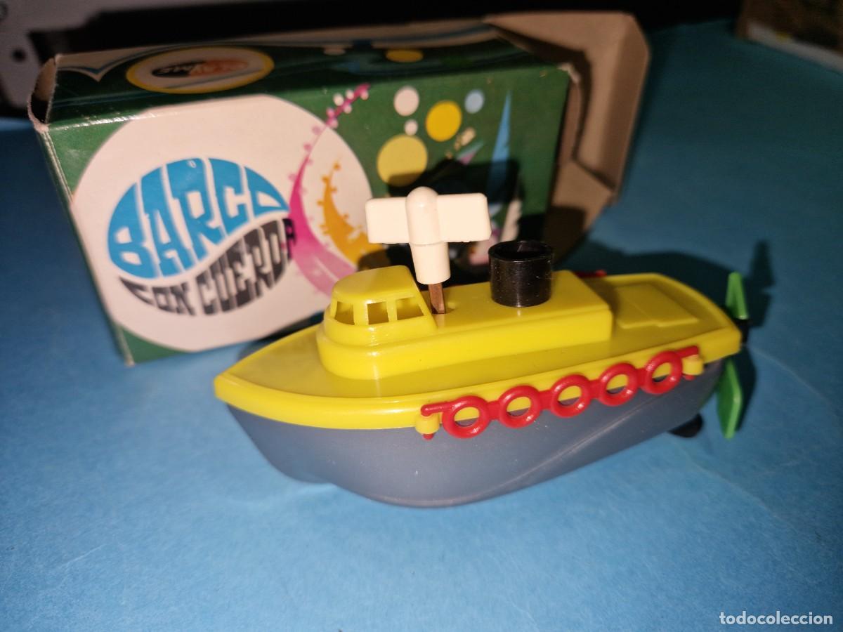 Juguetes antiguos y juegos de colecci&oacute;n: BARCO CARGUERO DE PLAYME, A CUERDA