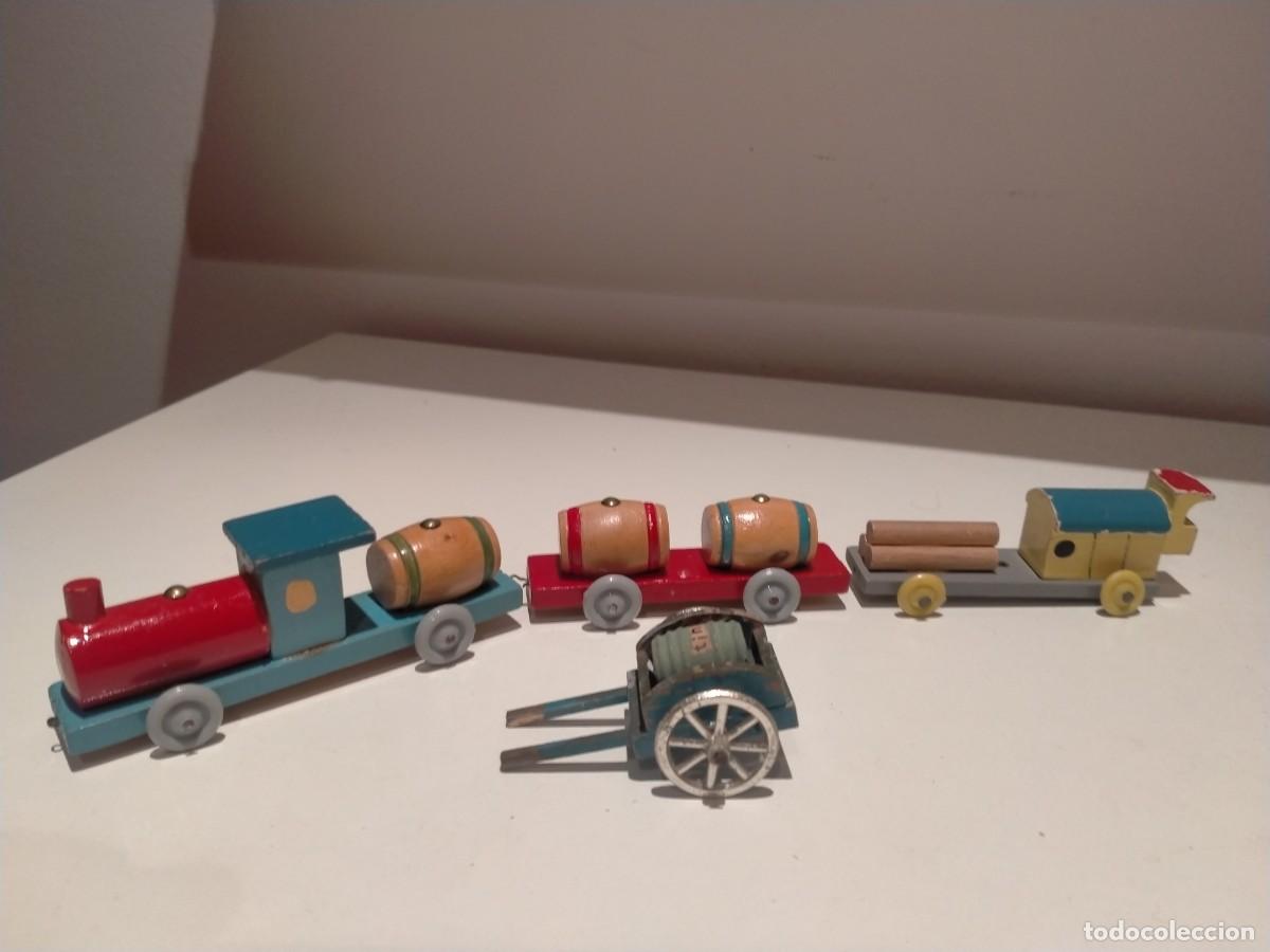 Juguetes antiguos y juegos de colecci&oacute;n: Antiguos Trenecito y carro de madera marca Goula