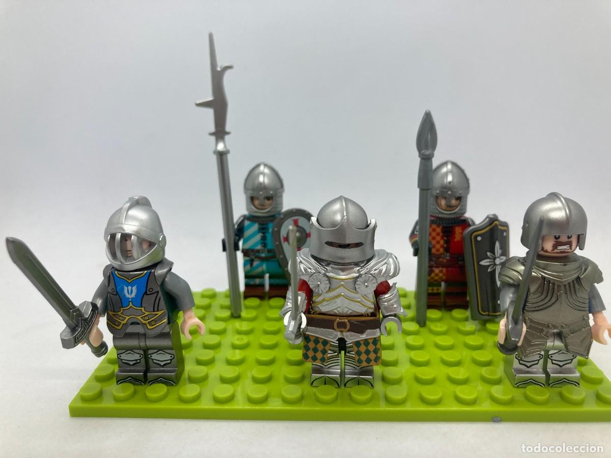 Juguetes antiguos y juegos de colecci&oacute;n: Minifiguras caballeros medievales lote #A