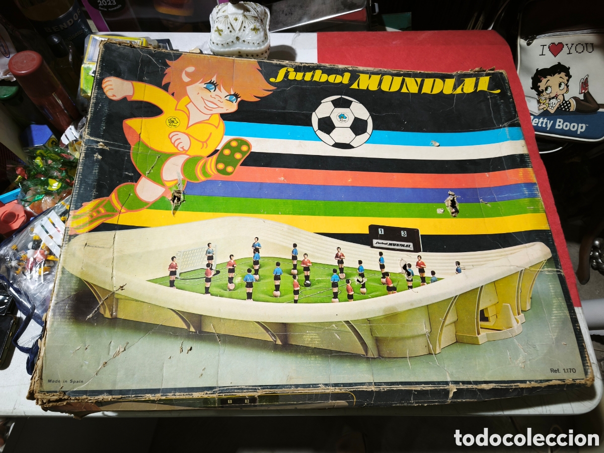 Juguetes antiguos y juegos de colecci&oacute;n: Antiguo juego FUTBOL MUNDIAL DE RIMA leer descripci&oacute;n