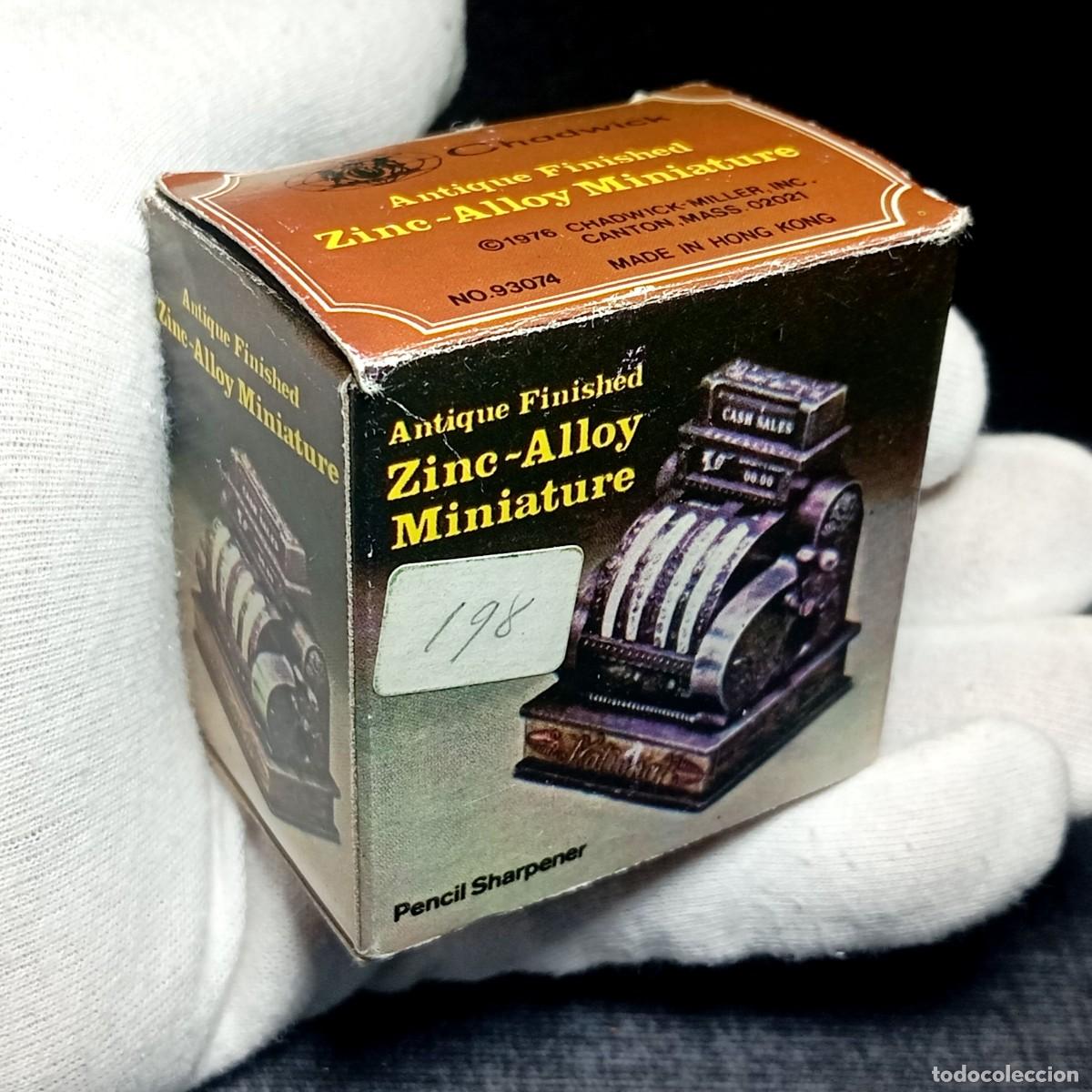 Juguetes antiguos y juegos de colecci&oacute;n: Sacapuntas caja registradora National Chadwick 1976 movil nuevo caja No.93074. Hong Kong. 70s