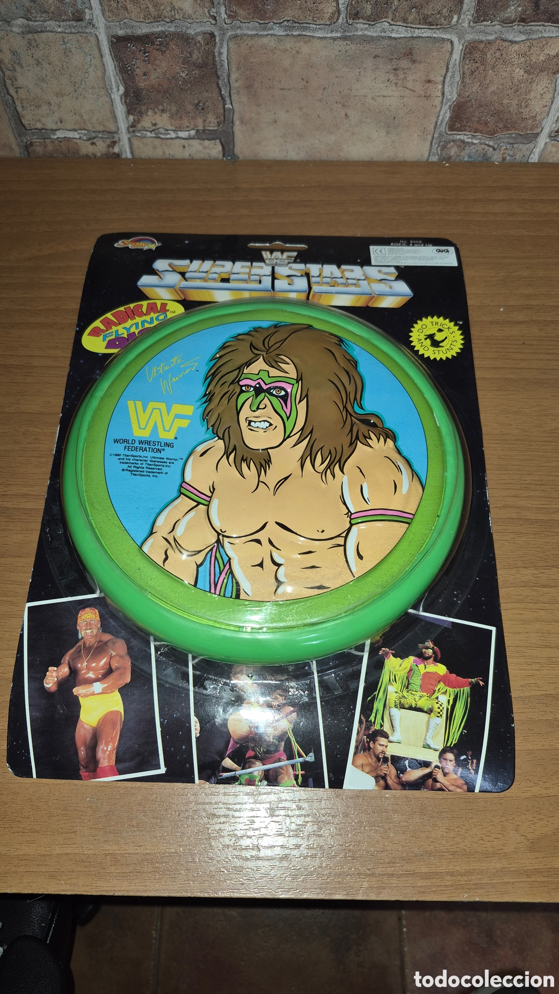 Juguetes antiguos y juegos de colecci&oacute;n: Frisbee Antiguo Ultimate Warrior WWF wrestler wrestling wwe catch