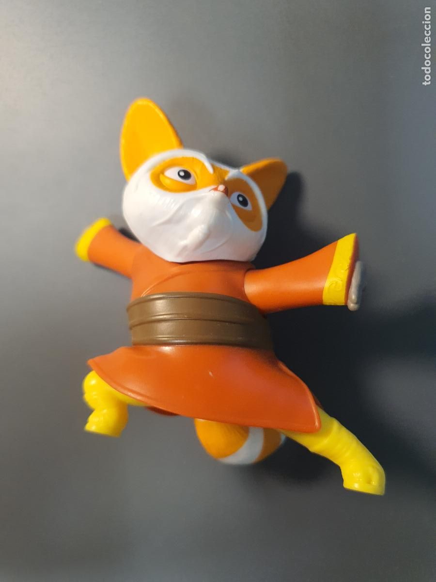 Juguetes antiguos y juegos de colecci&oacute;n: FIGURA BK BURGER KING - KUNG FU PANDA -