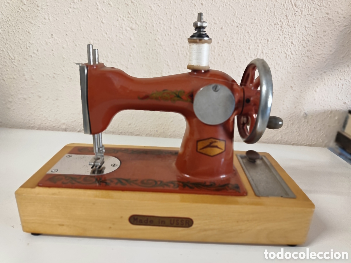 Juguetes antiguos y juegos de colecci&oacute;n: Maquina de coser infantil URSS vintage