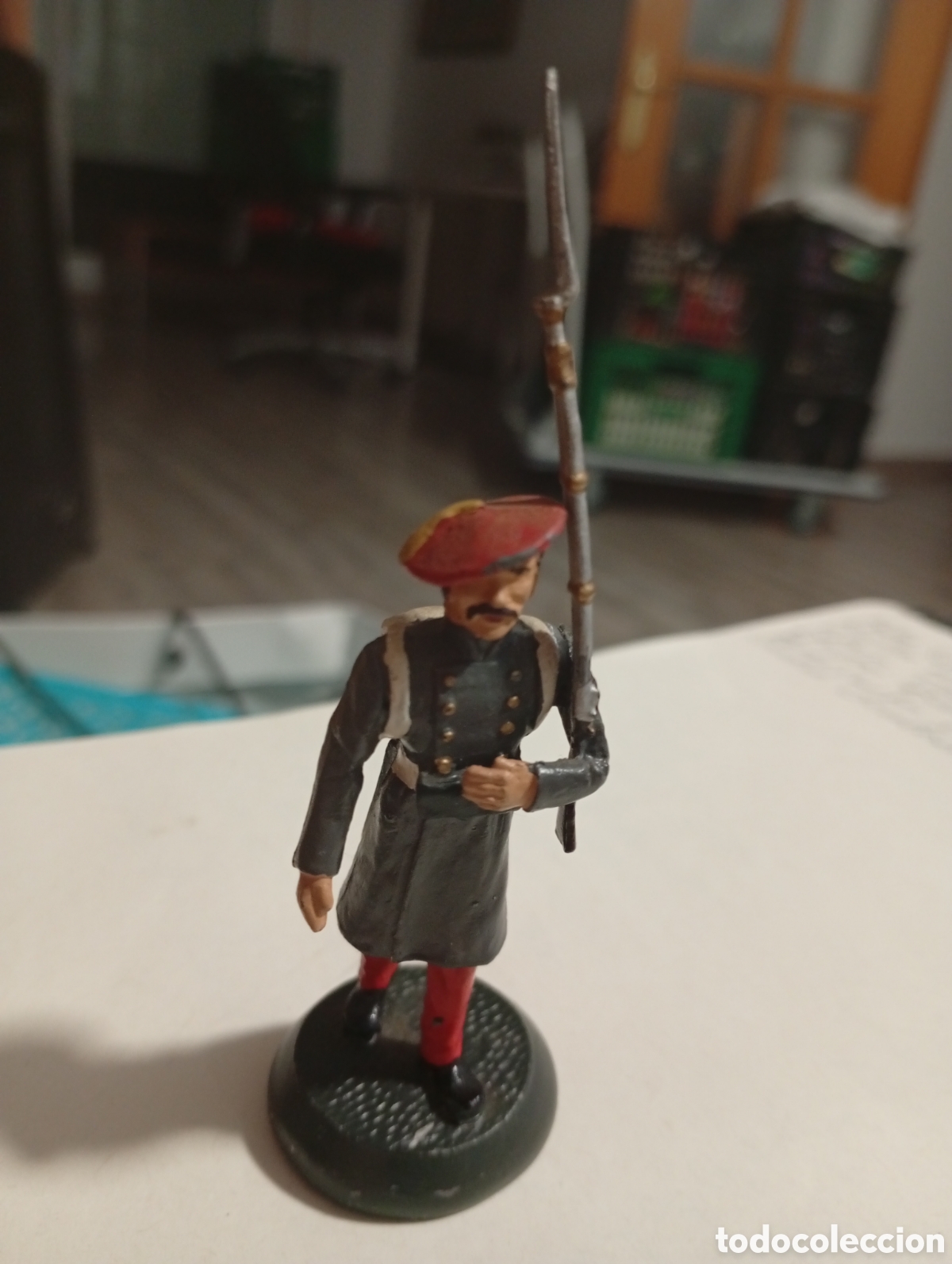 Juguetes antiguos y juegos de colecci&oacute;n: Soldado plomo almirall palou
