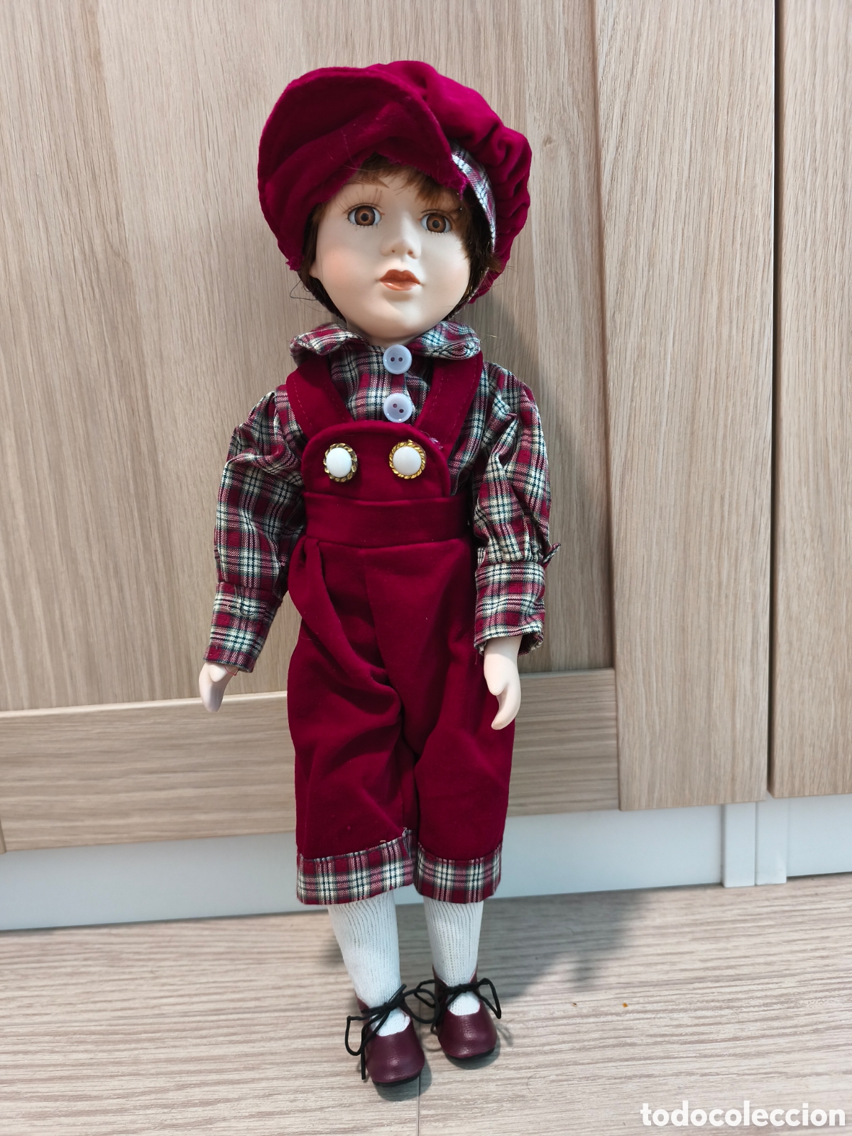 Juguetes antiguos y juegos de colecci&oacute;n: Mu&ntilde;eca de porcelana sin soporte