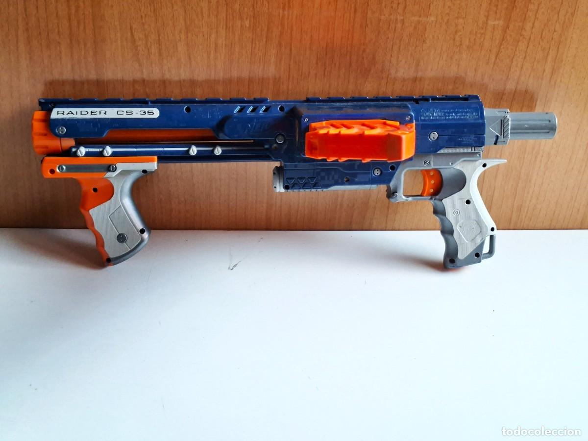 Giocattoli antichi e Giochi di collezione: PISTOLA NERF N-STRIKE RAIDER CS- CON CARGADOR NARANJA