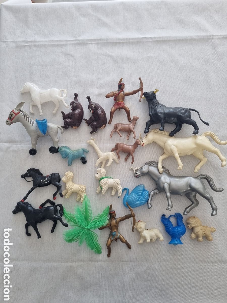 Brinquedos antigos e Jogos de cole&ccedil;&atilde;o: Lote juguetes caballos ovejas indios monos
