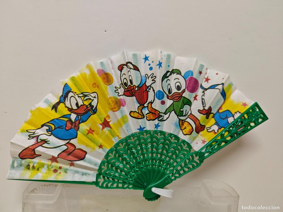 Juguetes antiguos y juegos de colecci&oacute;n: ABANICO INFANTIL DE TELA Y PlASTICO DONALD Y SOBRINOS A&Ntilde;OS 70