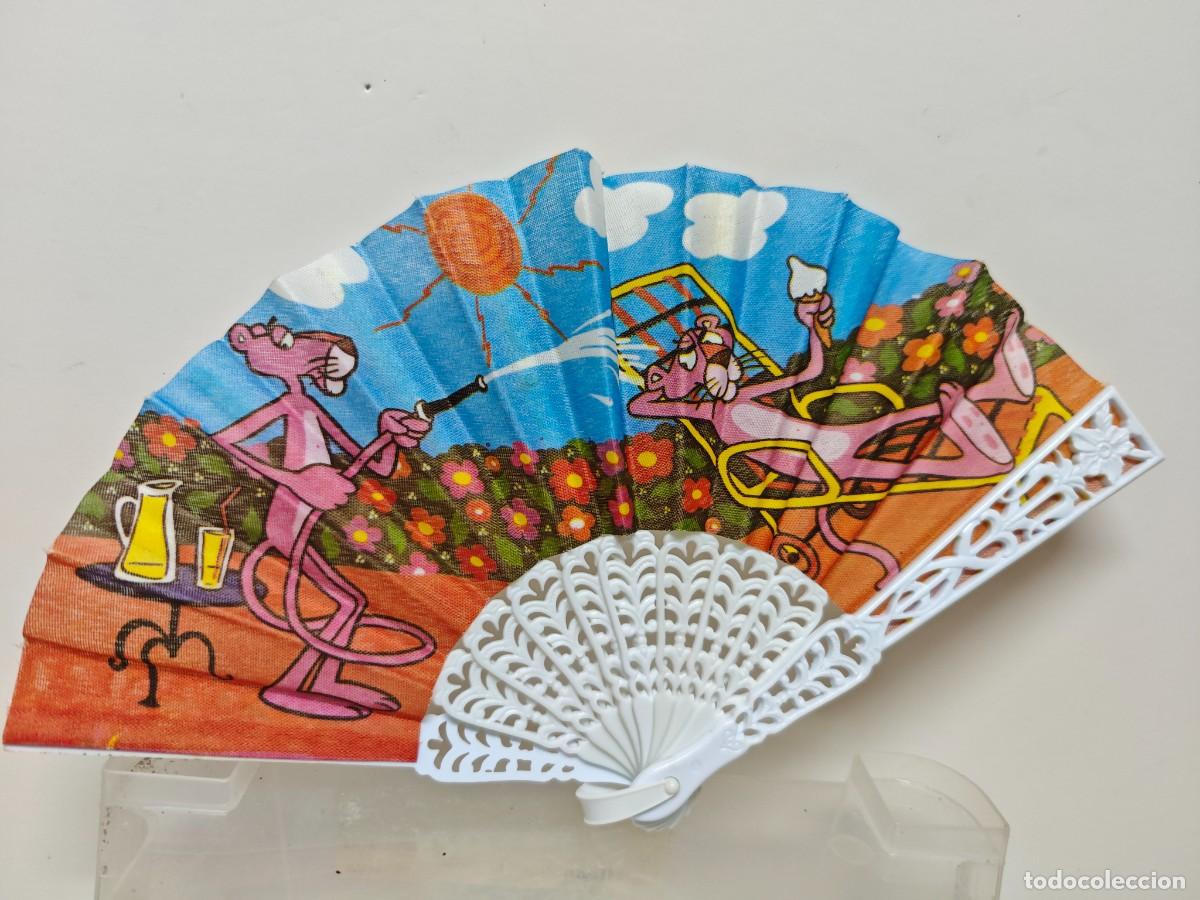 Juguetes antiguos y juegos de colecci&oacute;n: ABANICO INFANTIL DE TELA Y PlASTICO PANTERA ROSA A&Ntilde;OS 70