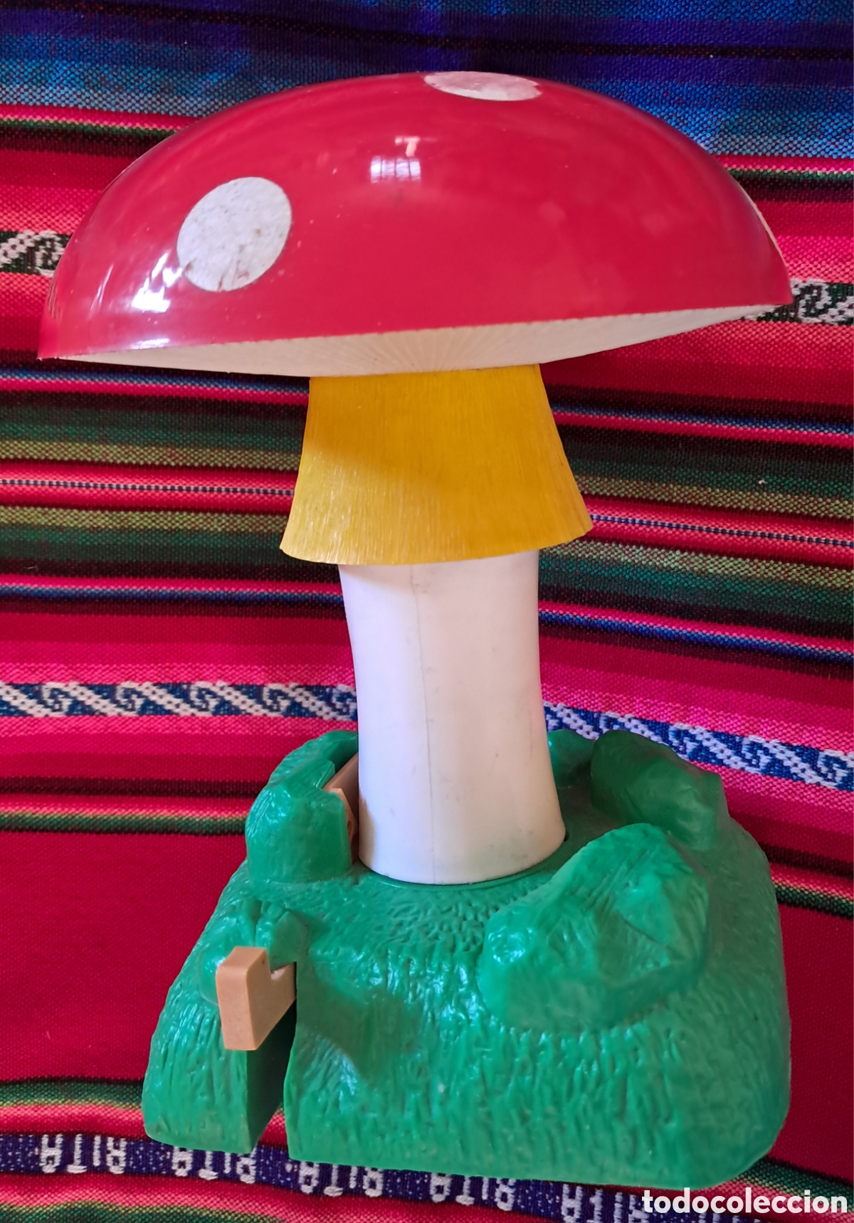 Juguetes antiguos y juegos de colecci&oacute;n: Antigua hucha seta de Vilpa a&ntilde;os 70