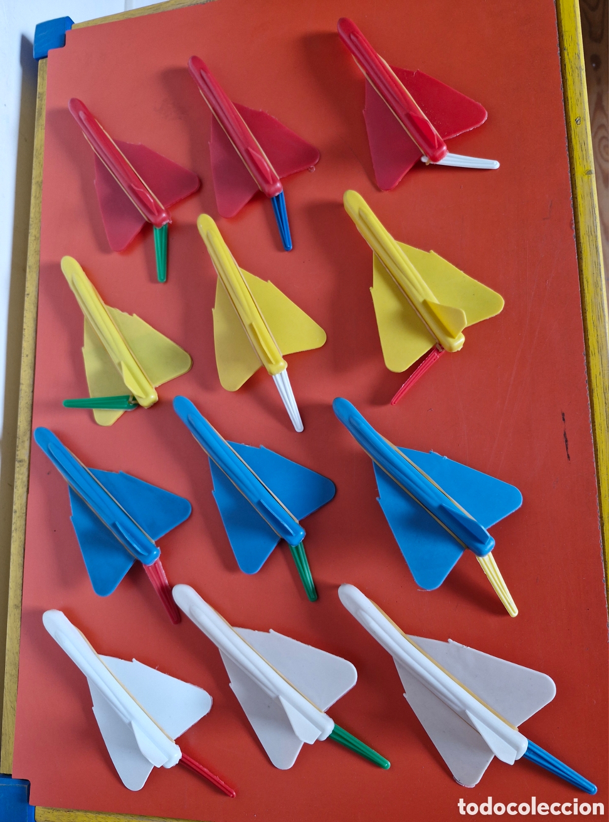 Juguetes antiguos y juegos de colecci&oacute;n: LOTE DE 12 AVI&Oacute;N VOLADOR CON LANZADOR.BARATIJA/KIOSKO NACIONAL 60'S.NUEVOS.